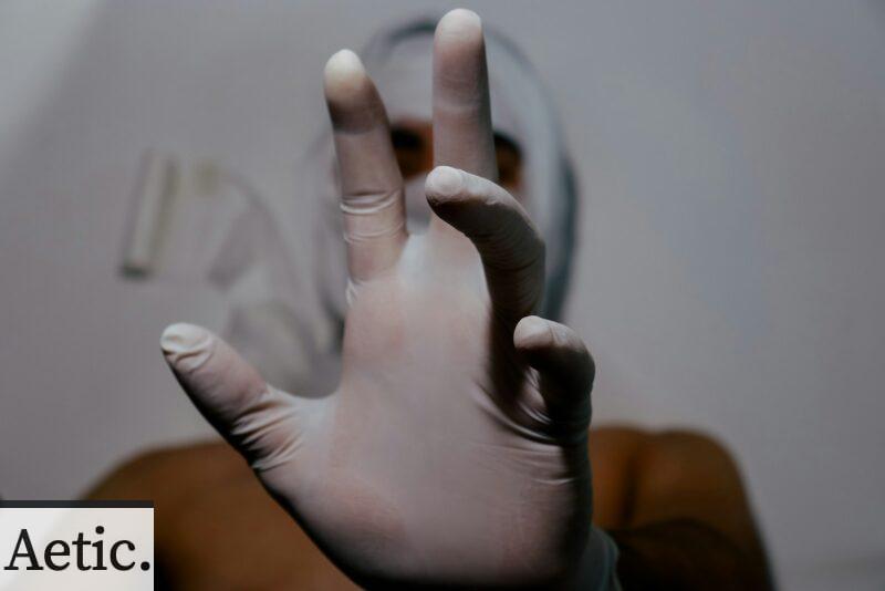 Diferencias entre guantes de nitrilo, látex y vinilo